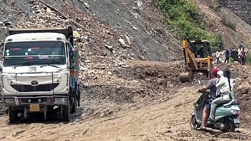 A flash flood sweeps away Army shelters in Dibang Valley while a landslide at a road project in Upper Subansiri claims four lives