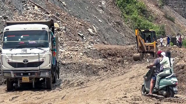 Arunachal Rain Fury: Five Army Personnel Missing, Four Dead in Twin Landslides and Flash Floods