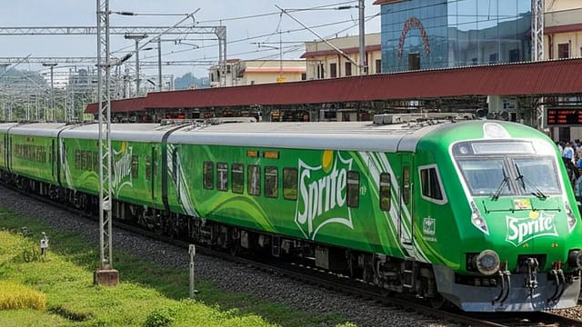 Lucknow-Delhi-Lucknow Tejas Express Lucknow-Delhi-Lucknow Tejas Express