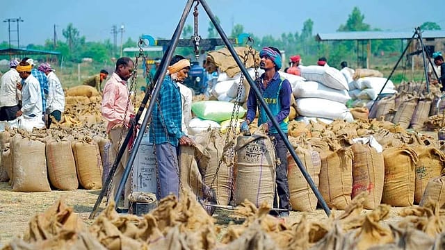 India has more small businesses, but not necessarily more businesses growing bigger India has more small businesses, but not necessarily more businesses growing bigger