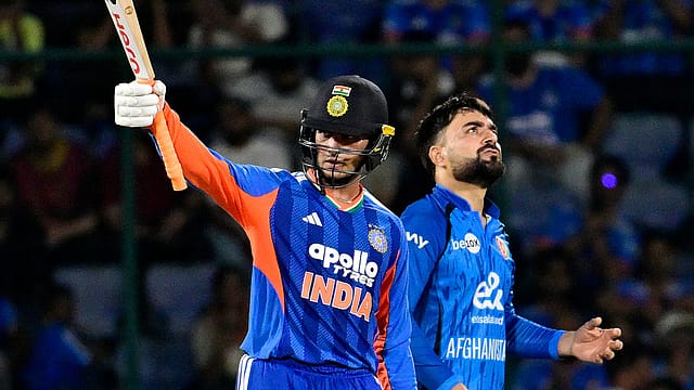 Abhishek Sharma struck seven fours and seven sixes during his 32-ball innings in Delhi. Seventy of his 82 runs came in boundaries as Afghanistan struggled to contain the chase Abhishek Sharma struck seven fours and seven sixes during his 32-ball innings in Delhi. Seventy of his 82 runs came in boundaries as Afghanistan struggled to contain the chase