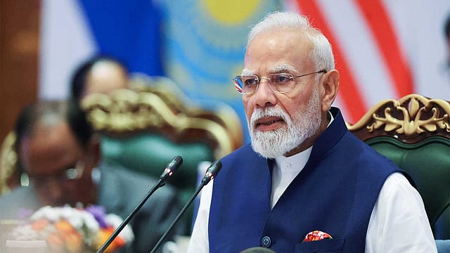 PM Modi turns 76: From Droupadi Murmu to Rahul Gandhi, global leaders and celebs shower birthday wishes