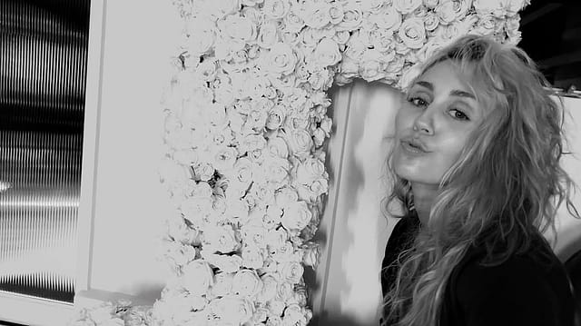 Miley Cyrus ends 13-year Billboard wait with Bass Persuades at No. 1 Miley Cyrus ends 13-year Billboard wait with Bass Persuades at No. 1