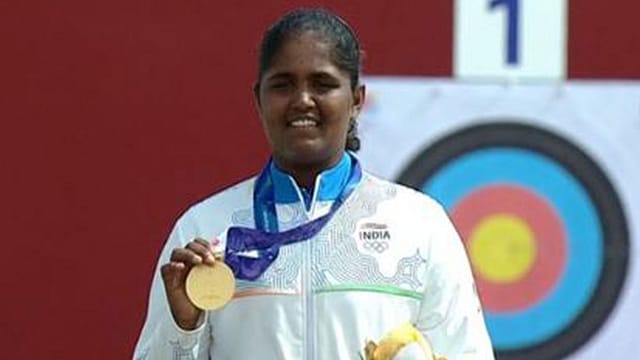 Kumkum Mohod won women’s individual recurve gold with a perfect ten in the shoot-off against South Korea’s Oh Yejin. The 17-year-old finished her Asian Games campaign with two gold medals and a silver Kumkum Mohod won women’s individual recurve gold with a perfect ten in the shoot-off against South Korea’s Oh Yejin. The 17-year-old finished her Asian Games campaign with two gold medals and a silver