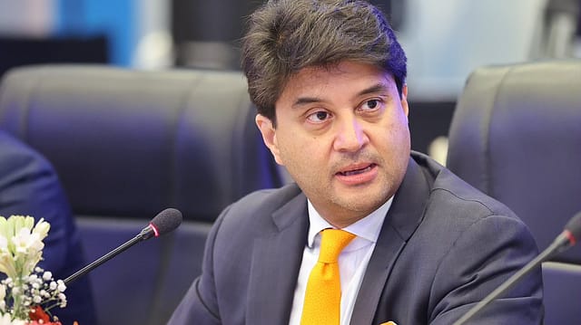 "Going Left or Right?": Scindia Takes Aim at Congress Over Starlink Row