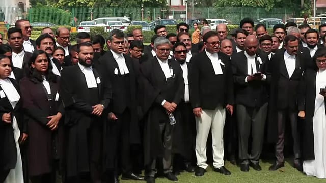 Supreme Court lawyers read Constitution Preamble in protest over colleagues’ detention