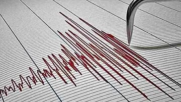 A magnitude-7 earthquake struck northern Tibet on Thursday night. Chinese state news agency Xinhua reported 16 deaths and 32 injuries. 