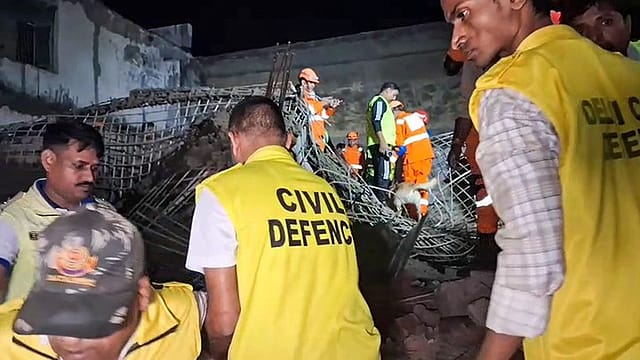 Father and Son Killed as Slabs Collapse During Construction in Delhi’s Harsh Vihar