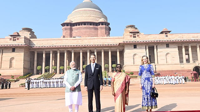 Liechtenstein’s Prince Alois Gets Ceremonial Reception at Rashtrapati Bhavan on First State Visit