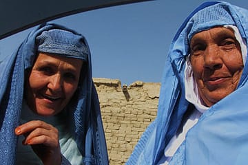 Anatomy of a City under Attack