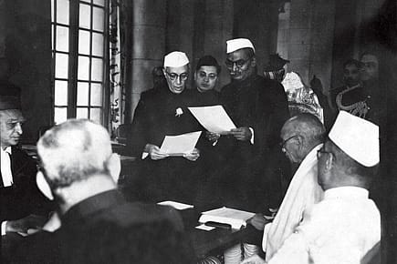 In the Forecourt of History In the Forecourt of History