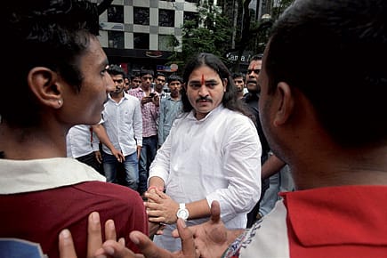 The communal ways of the Hindu Rashtra Sena (HRS)