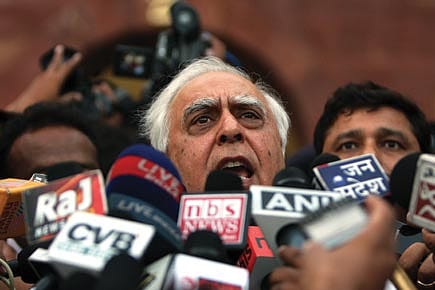 Over to Oversyllabic Sibal Over to Oversyllabic Sibal