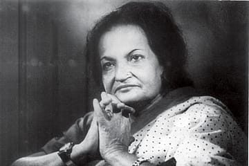 The Voice That Broke Hearts