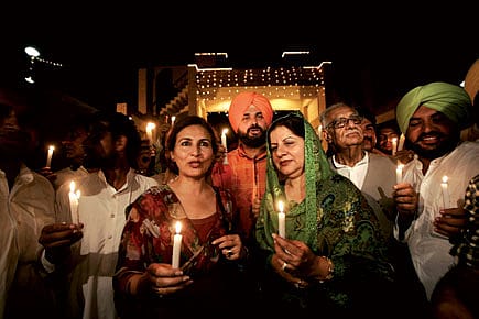 Pakistan can’t straddle the Fence