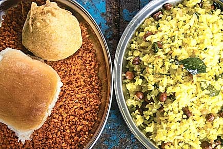 Great Maratha War: Vada Pav vs Kanda Pohe