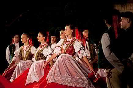 Dancing Poles