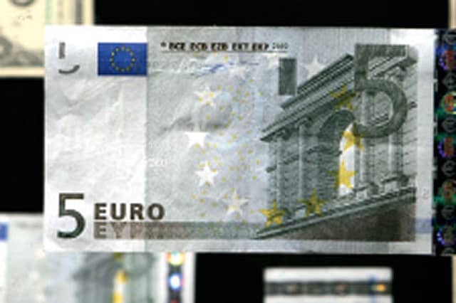 Euro Lovers of the World, Unite!