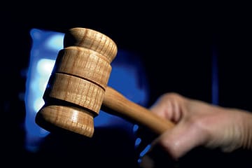 Of Natural Wealth and Auctions