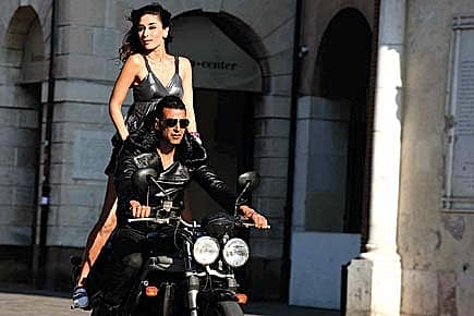 Kambakkht Ishq