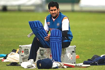 Dhoni: Darling to Effigy