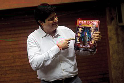 Schmoozer’s List Schmoozer’s List