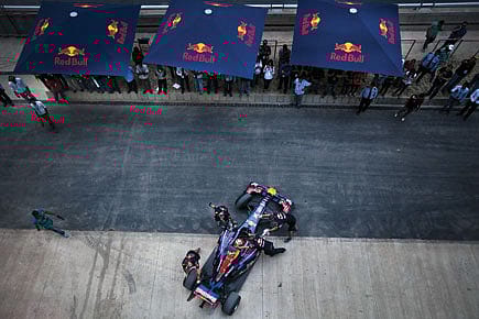 F1: Ways of Seeing F1: Ways of Seeing