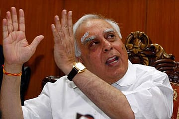 Two Faces of Denial in the 2G Case