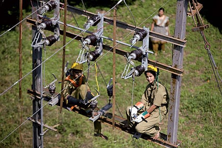 The Lineswomen of Maharashtra The Lineswomen of Maharashtra