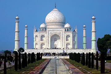 Hurriedly Seeking Taj