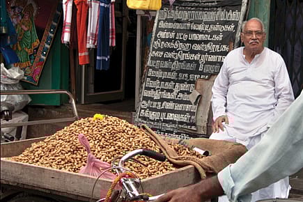 Old Dravida in New Guinea Old Dravida in New Guinea