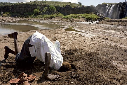 Conflict photographer