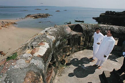 The Raj-Uddhav Snuggle Fest