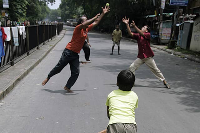 Striking Early Boundaries