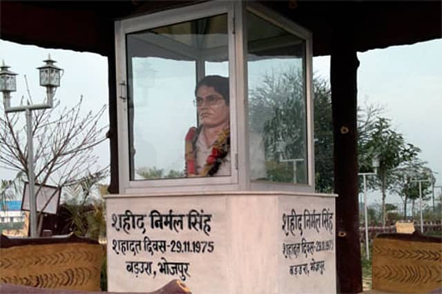 Seeing Red Over the Statue of a ‘Martyr’