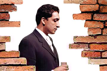 Trouble at Sheikh Villa