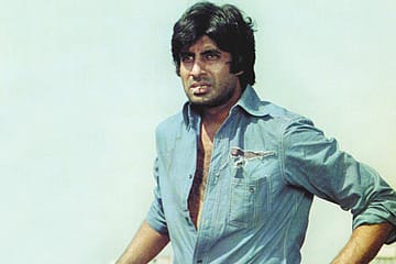 Deewar Breaks Down Between Salim, Big B