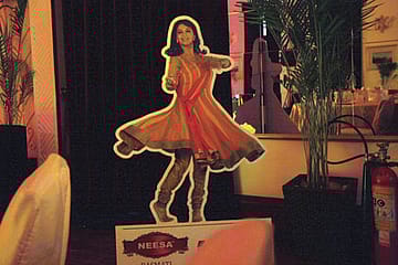 Twisted Ageing in Bollywood