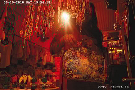 We are the World’s Heaviest Shoplifters