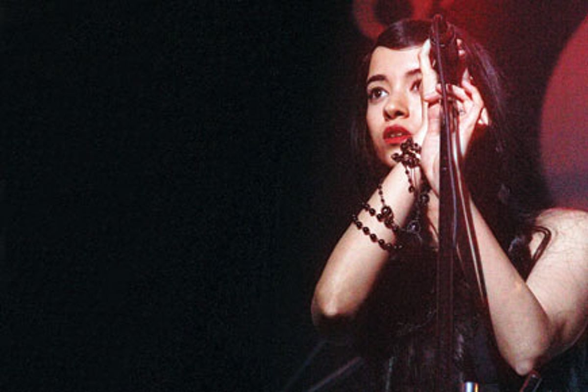 Lady Roking Singer Women Who Rock