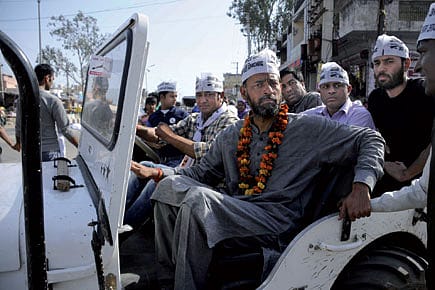 Is it a Wave or a Whirl?