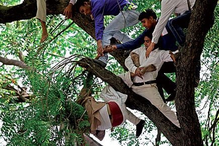 Petty politics over a farmer’s suicide