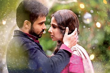 Hamari Adhuri Kahani