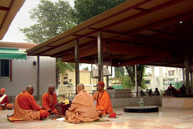 The legend of Bihar School of Yoga