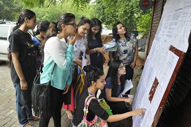 DU Admissions: Cut-Off and Cut-Throat