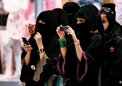 Women Voting in Saudi Arabia