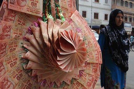 That Rustle of a Ruffled Rupee Again That Rustle of a Ruffled Rupee Again