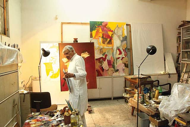 The Art of Pursuit at Close Quarters