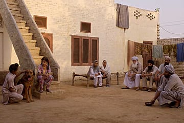 Chauthi Koot: Movie Review