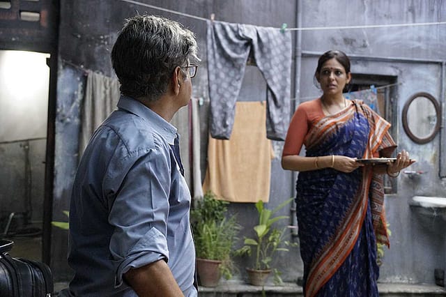 Angrezi Mein Kehte Hai Movie Review